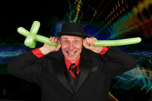 Happy Full Time Brisbane Magician for Children (and Adults)