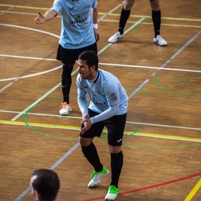 Profesor de Educación Física. No pain, no gain. Fútbol sala.