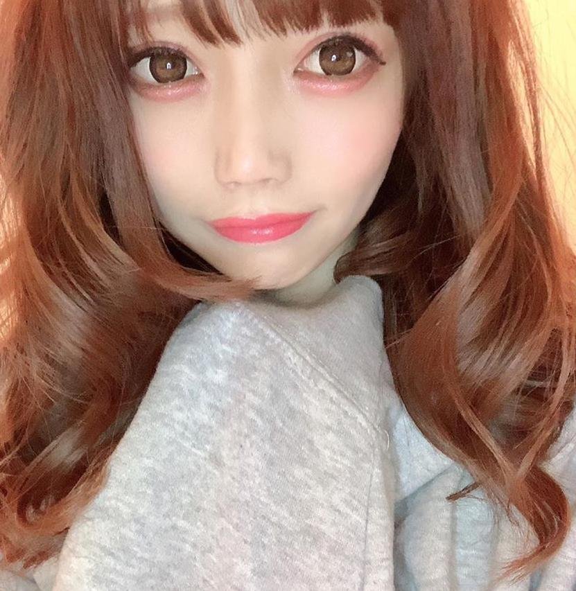 新しい友達を作りたくて、あなたがフォーしたら、ヌードでも送ってあげる