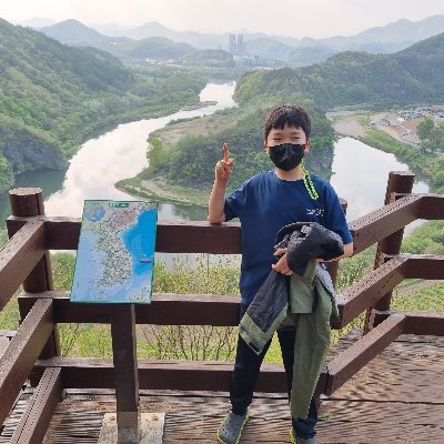 MXC2BcCslU05vOX's profile picture. 