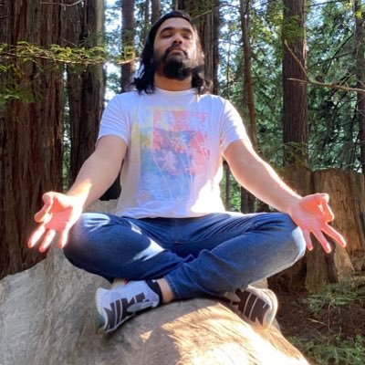 R4hulD's profile picture. I make computers do my bidding.