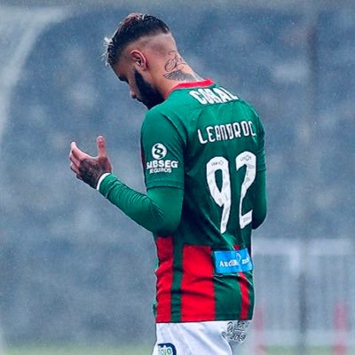 • Professional football player @MaritimoMadeira 🦁 • IG : Leandrocardoso_9 📸
