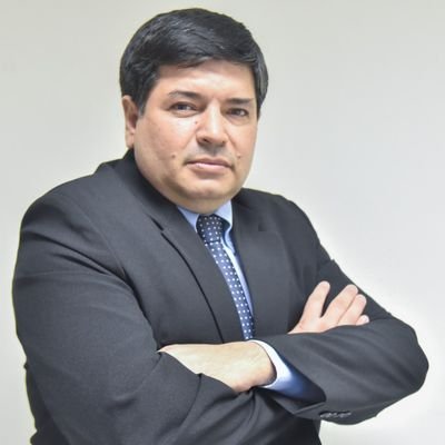 Periodista Judicial. Abogado. Docente de Ciencias de la Comunicación de Filosofía UNA. Presidente del Círculo de Periodistas Judiciales del Paraguay. Solense.