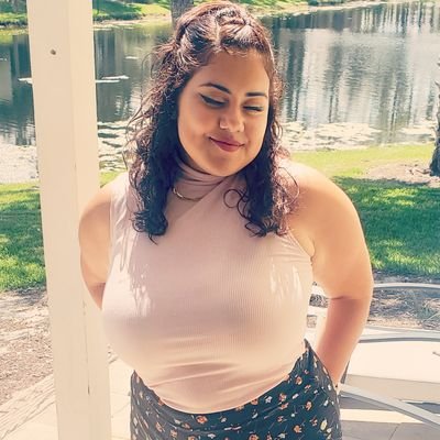 Queen B 👑🇩🇴
Freelance writer📰👩🏼‍💻. Aspiring novelist 📚📖.
Happy Mother 👶👪💍.