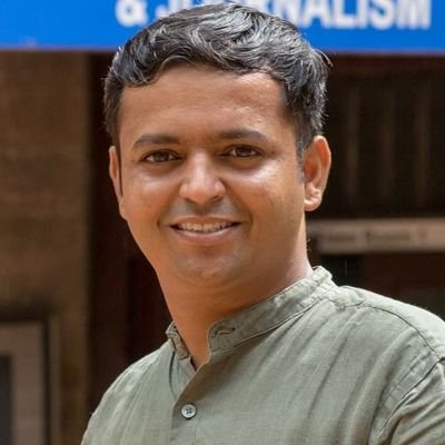Assi. Prof.| Journalism, Media and Communication| Savitribai Phule Pune University, Pune, India|Print, Social & Digital Media| Books - सोशल मीडिया, द पेजबुक