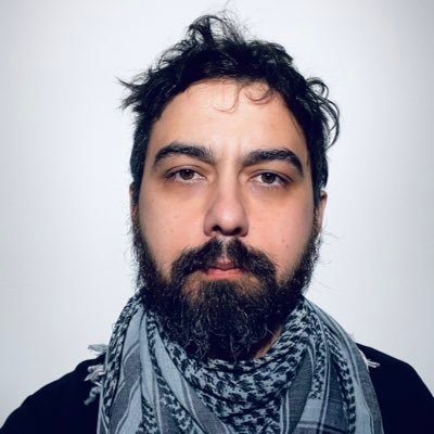 Pai do Nicolas. Professor, Jornalista, produtor do podcast Projeto Humanos: 