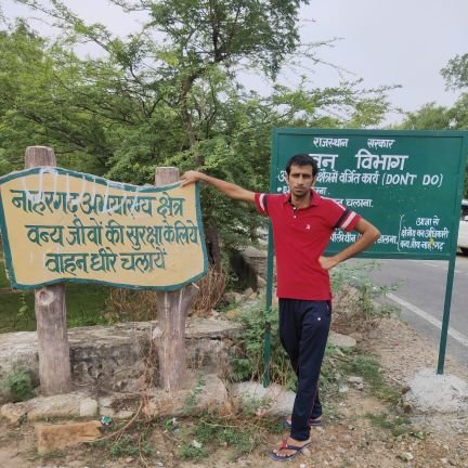 Praveen59795946's profile picture. समय जब न्याय करता है
तो गवाहो की जरूरत नहीं होती