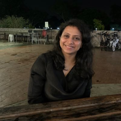 thewiseonesays's profile picture. Painting grey spaces black and white ◼️◽️