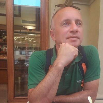 ysoyuncu's profile picture. Prof Dr.
Ortopedi ve Travmatoloji                           

Orthopedics and Spine Surgeon