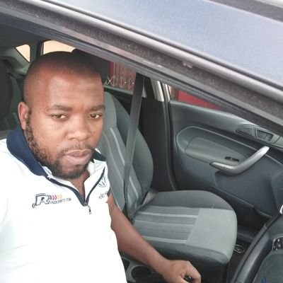 MpenduloHlatsh3 Profile Picture