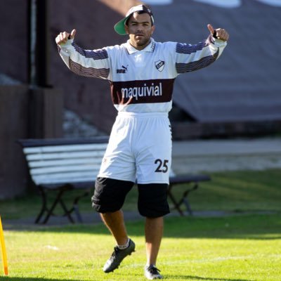 Platense es familia. Si no es surfido no vale 🤍🤎🤍🦑 - Socio Nº19093 @agus_valente1