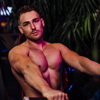 BaRtJuuhS's profile picture. Instagram: https://t.co/lsmcLc5umo