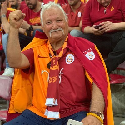 MÜMTAZREİS RESMİ SAYFASIDIR. BİR GALATASARAY AŞIĞI💛❤️ İletişim: mumtazreisss@gmail.com