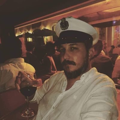 TheGreatMrPinto's profile picture. I am the Co-Founder and the creative guy good with words. Lucky for them because I won't do all those calculations. 
And we? @WeArePhyen