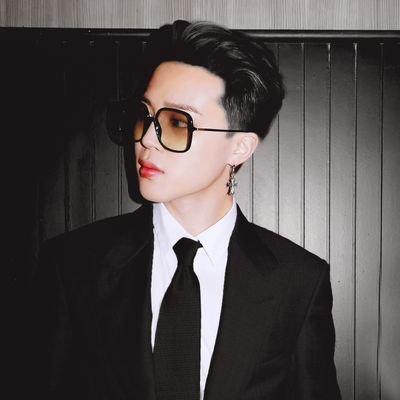 swallynte's profile picture. International popK sensation sunshine rainbow traditional transfer USB hub shrimp BTS