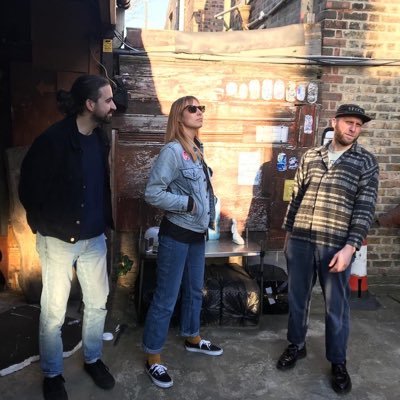 jeerband's profile picture. three piece sweet