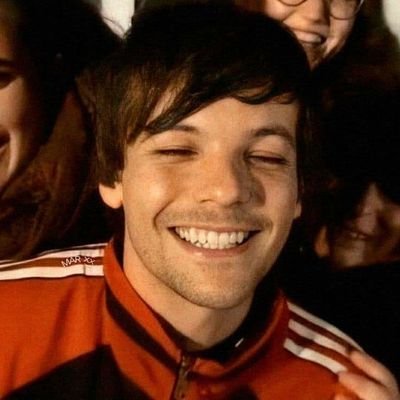 sweet_cakes28's profile picture. she/her💨Louis, my safe place|| Two hearts in one home♡
🐝
