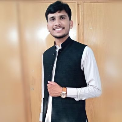 MudassirMakeen's profile picture. 