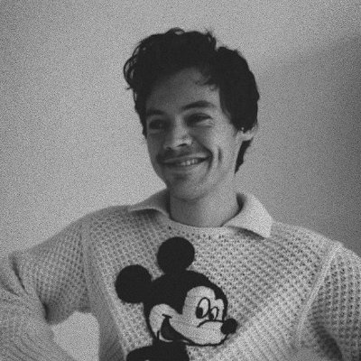 LSqxzz's profile picture. I like one direction, Taylor Swift and Marvel lol
she/her