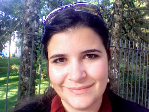 Tradutora (EN,ES-PTBR) e mãe de 4 filhos. Viajante e minimalista. https://t.co/lj5Yc3mFx2