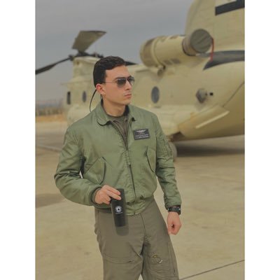 There are two types of humans in the world all people and pilots✈👮🏻♂️