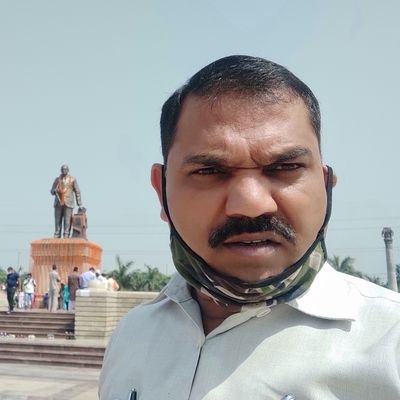 सॉसल वर्कर होने के नाते मेरा पहला कर्तव्य है मानवता की सेवा। अपने देश के सविधान की ईज्जत करना कानून का पालन करना ।। साथ ही साथ अपने बहुजन समाज की सेवा करना।