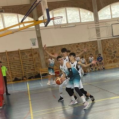 Basketball Player  #19

Jugador Baloncesto Tierra de Barros. 💜