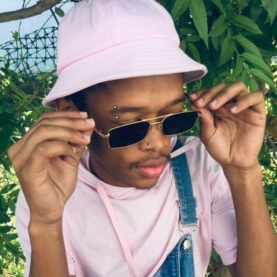 Sinothandosiyol's profile picture. 🏳️‍🌈|
♈