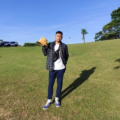 dnvncntsrz's profile picture. 