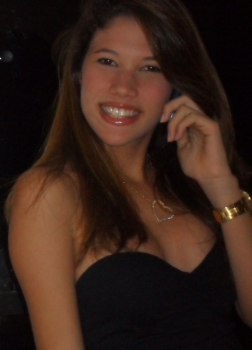 Um dia, por favor pare de ligar para o que sai da boca dos outros e passe a se importar com o que você pensa.