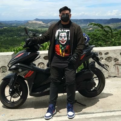 edwinperez023's profile picture. Strive For Greatness :))