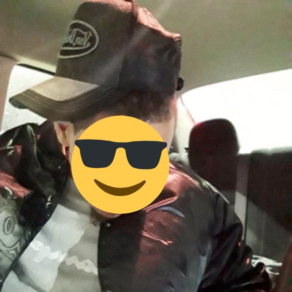 Born n raised in Chicago. I’m just a black man that like to fuck and have fun any ladies in the Chicago area that wanna link dm me