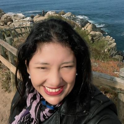 caroline26_84's profile picture. Economista