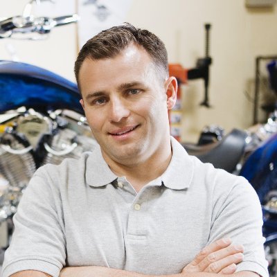 AlvinMcgrew's profile picture. Auto Mechanic | Car Blogger
Editor of https://t.co/2SkK7gk4ew