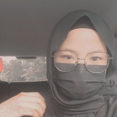 aziey51124027's profile picture. 