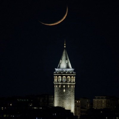 Haine cesaret veren merhamet, zulme yakındır. ...
Yazılarım sadece beni ilgilendirir.