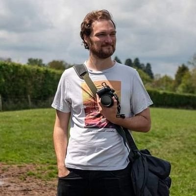 Saminatorger's profile picture. Filmmaker and videographer trying to afford to live...

70% trash tweets

(sam.richardson.image@gmail.com for business enquiries)