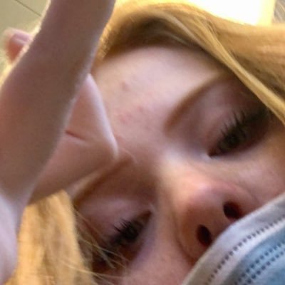 gordonishot1's profile picture. Gordon Ramsey is hot.