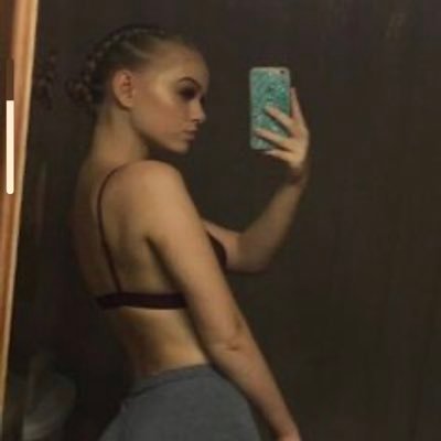 MarilynM0017's profile picture. 2nd account, lol.