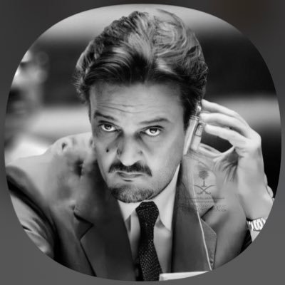 الا لا يجهلن احداً علينا فنجهل فوق جهل الجاهلينا . رياضي عتيق سياسي اخصائي في مستشفى الملك فيصل التخصصي زحمه الرياض تغير مزاجي #الهلال حياه ومحمد عبده لا يتكرر