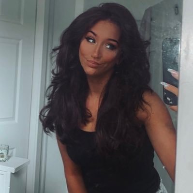 _VicttoriaM's profile picture. I make drinks 🧃