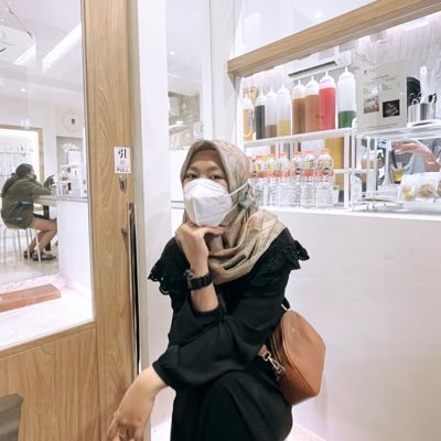 viqqivadilla's profile picture. Peoples changes. People come, stay, and leave. It just the world's rules. So do heart. INTJ-A 🌝 🇮🇩🇦🇪