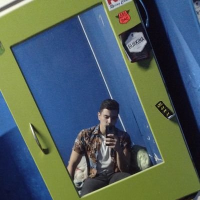 KitoX42536010's profile picture. 22 años ☘️
inversor bursátil 📊
inversor en Criptoacivos 💎