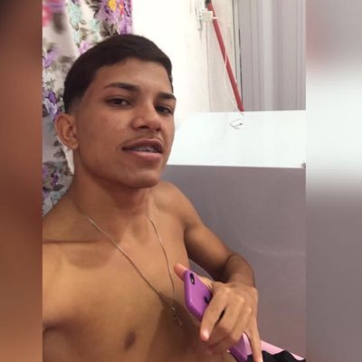 Fé em Deus e nas crianças da favela...