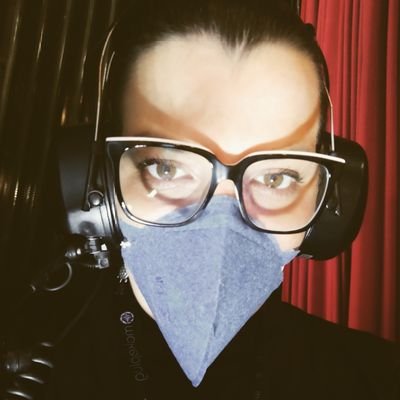 Uma mistura de Brasil com Espanha. Mineira, documentarista, editora e produtora audiovisual. Tiquim de amô.

Meu Instagram @quel_alvarez