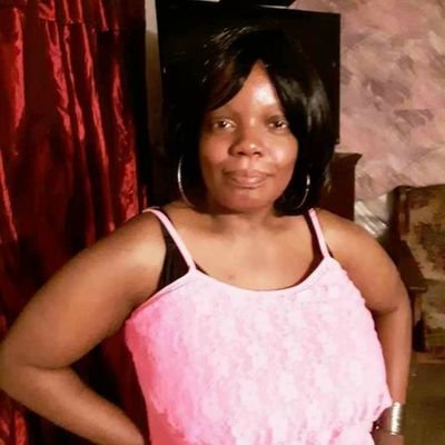 EvetteF04455051's profile picture. I love to cook ad have fun.