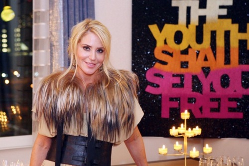 stephhirsch_art's profile picture. Stephanie Hirsch's inspirational art utilizes beads and embroidery to shine a positive light on our inner struggles both literally and figuratively.