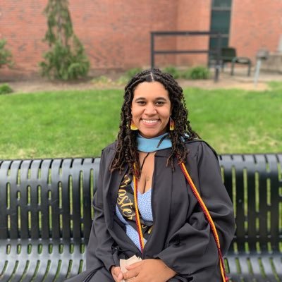 yennyefron's profile picture. if you’re a student of mine, this isnt me.