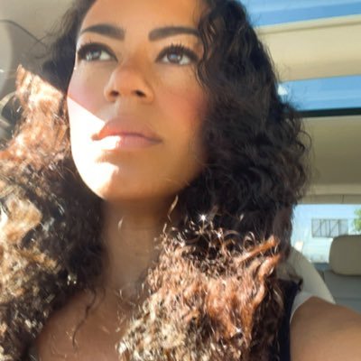 NaomiER's profile picture. Everything you can imagine, I AM. Electrik Red Lifer!