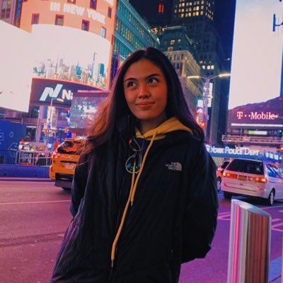 fan account for the beautiful, talented lady who loves sunsets @kakiep83 @kakiewrites 📸🌆 stream #battlescars #tyl #afterparty #abOUThERSPACE on spotify 🎧